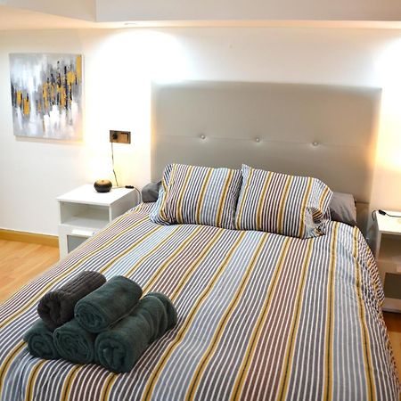 Apartamento Candalex En マラガ エクステリア 写真